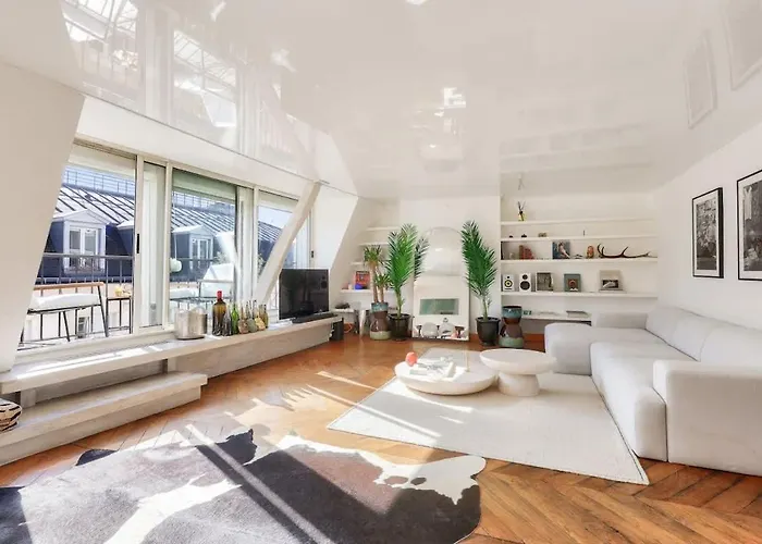 Bel Avec Terrasse - Opera