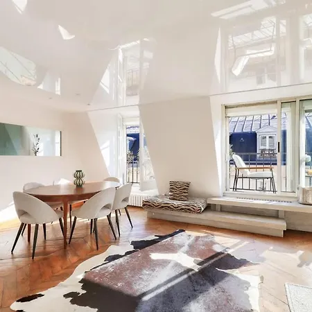 Bel Avec Terrasse - Opera